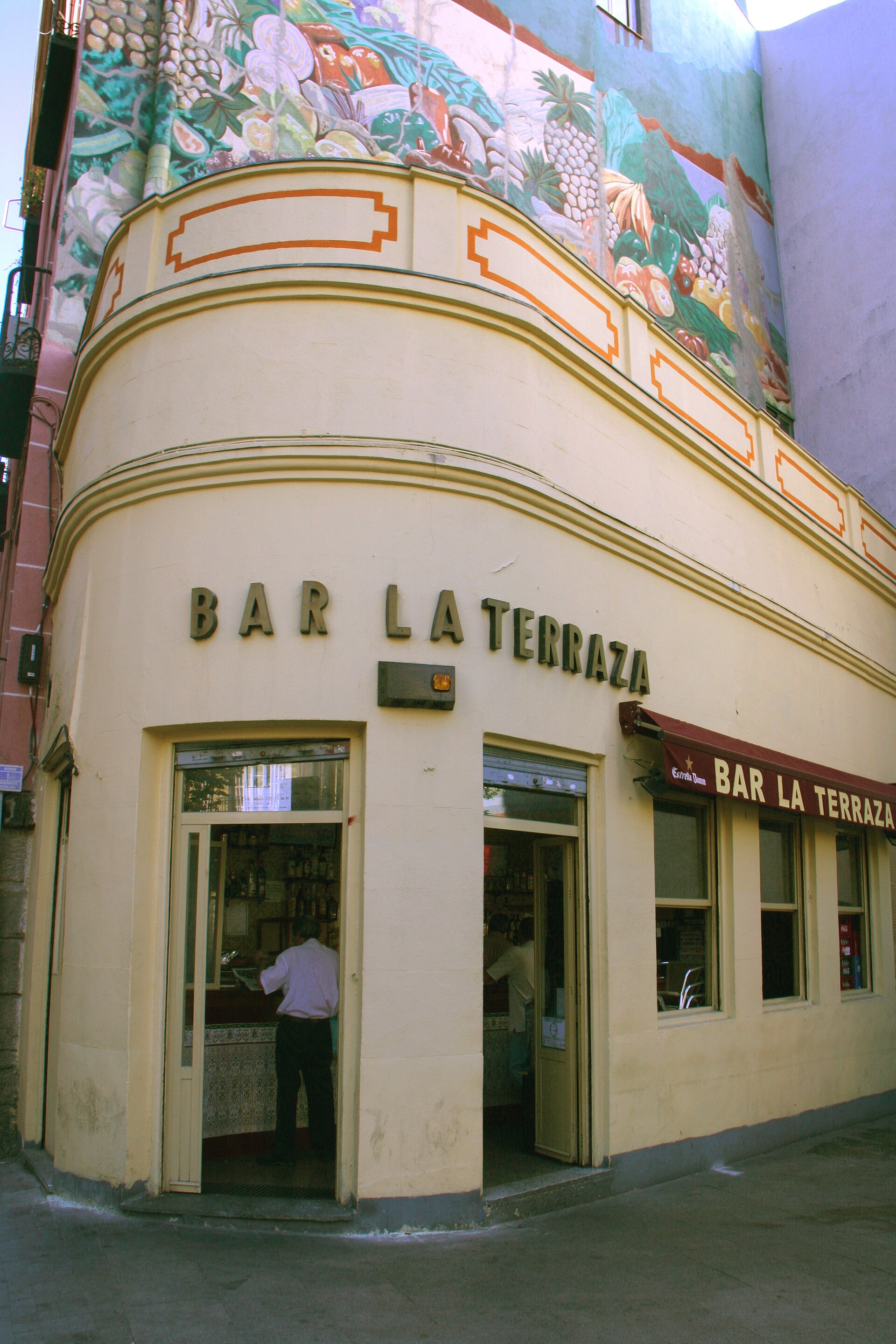 El bar de la esquina